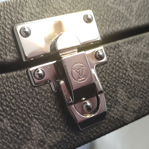 LOUIS VUITTON Limited Edition THE Briefcase Monogram Eclipse - Picture 10 of 16